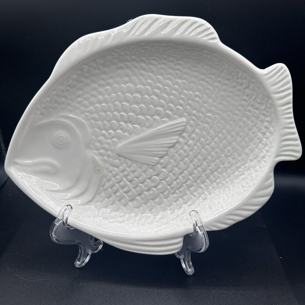 Whittier Pottery Vintage 1979 Fish Platter White Ceramic Coastal Decor Retro